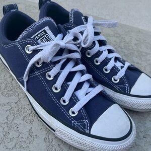Converse- tenni shoes